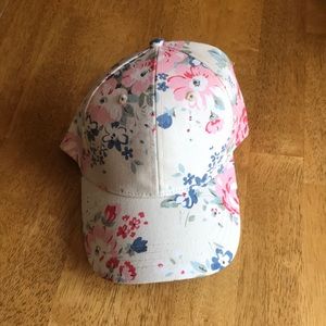 Cream Floral BCBG Hat